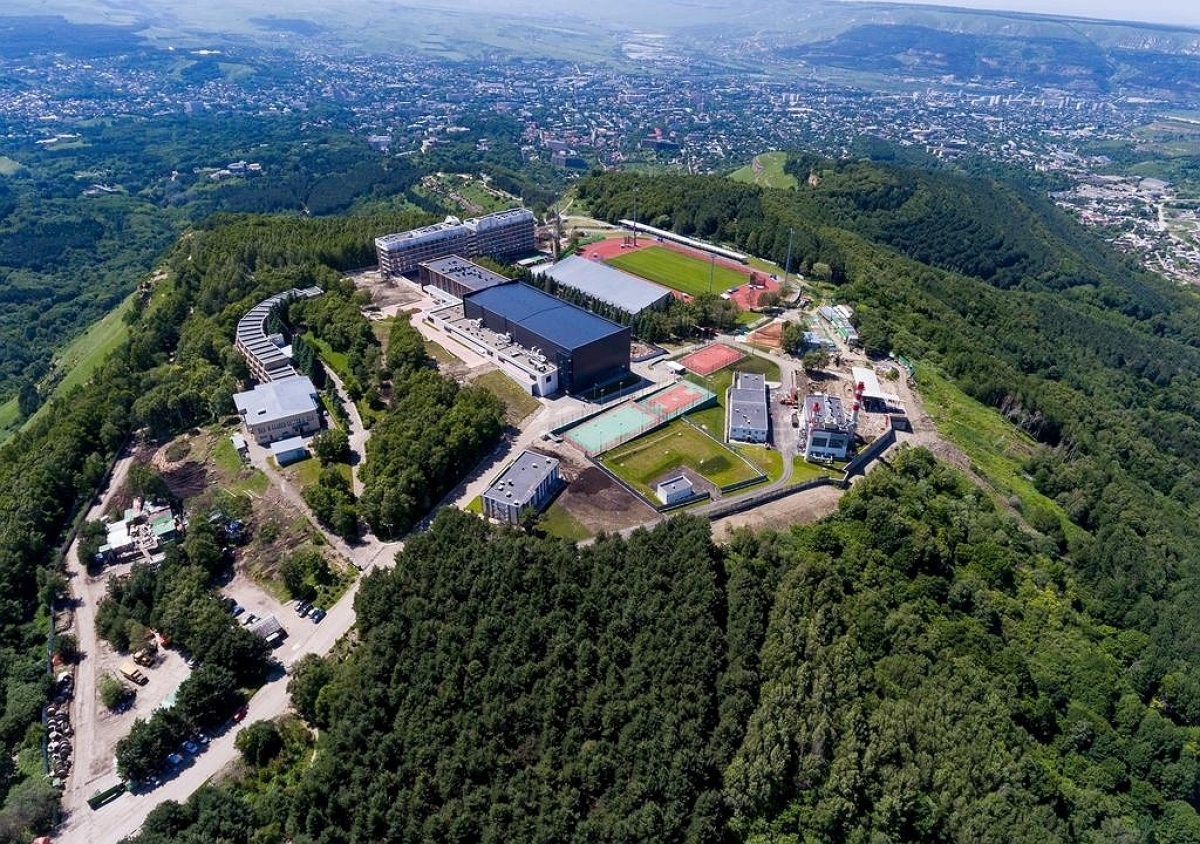 Первое тренировочное мероприятие в среднегорье